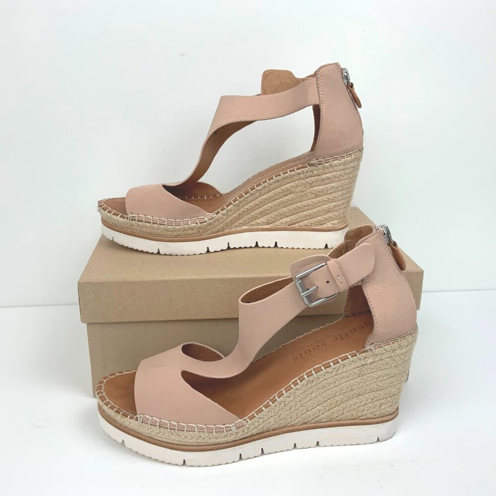New Gentle Souls by Kenneth Cole Elyssa Easy T-Strap Wedge Sandals Sz 9 - Picture 12 of 16